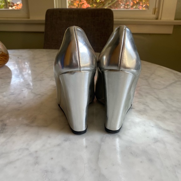 Prada silver wedge heels. Size 36.5. Excellent condition - Picture 5 of 5